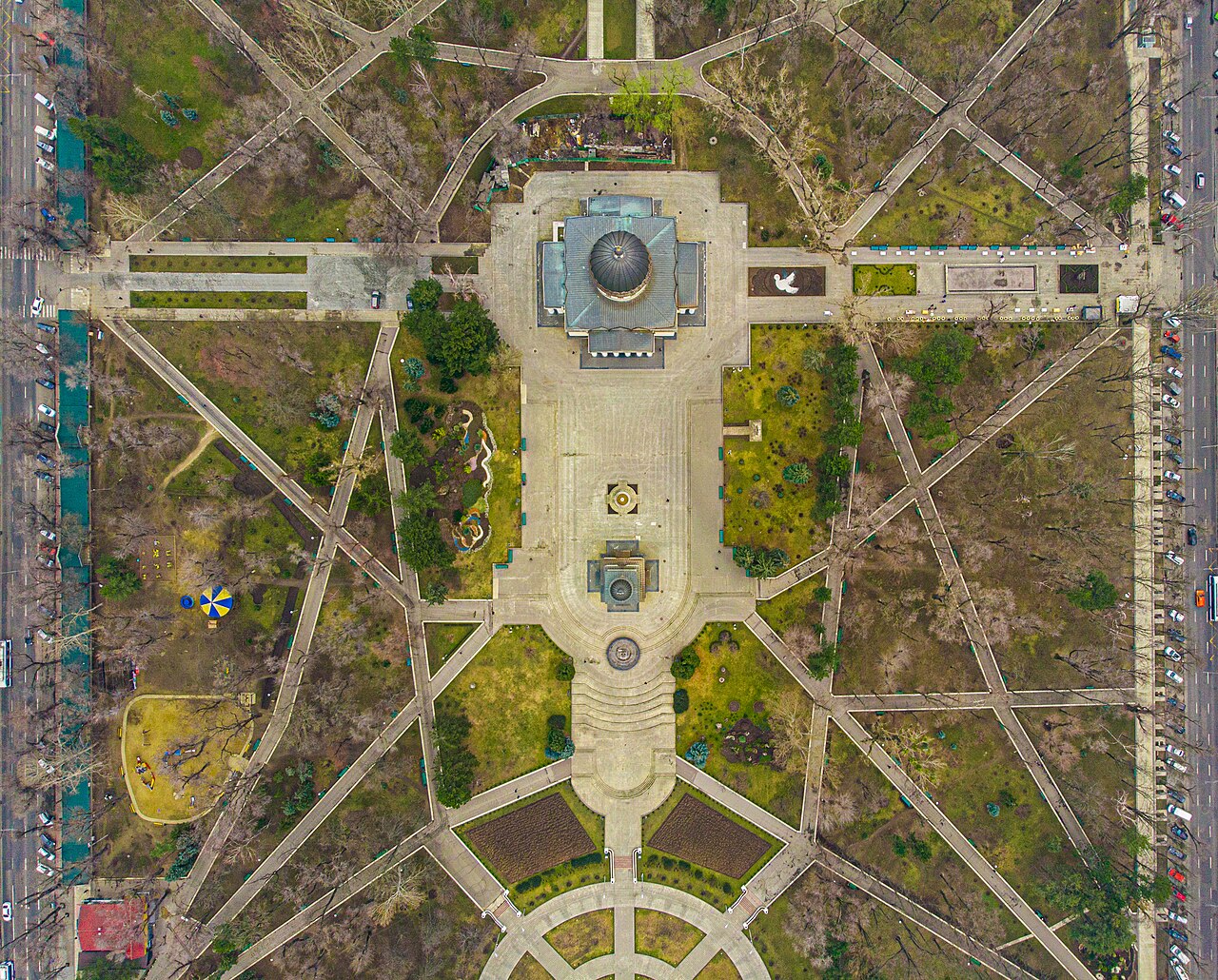 Aerial view of Chișinău’s Cathedral Park